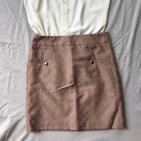 Elegant Loft mini skirt 00P - Picture 2 of 2